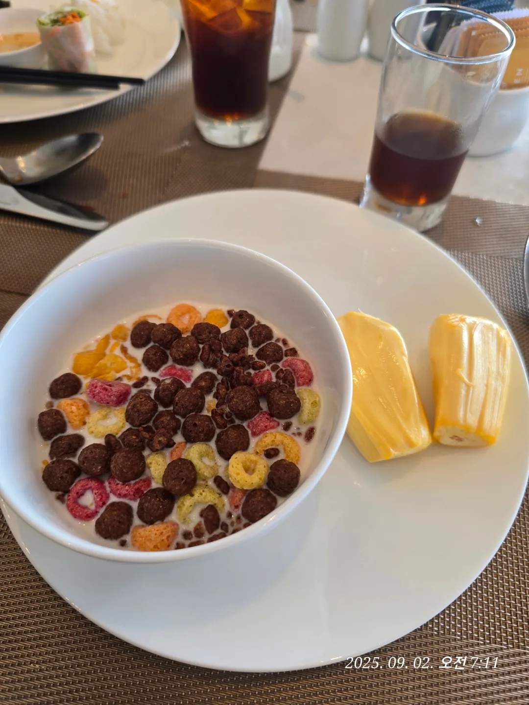 Review Đà Nẵng ✈️ Chén sạch bữa sáng ở khách sạn Da Nang Awaken 🥢