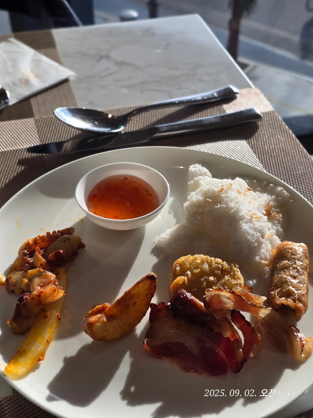 Review Đà Nẵng ✈️ Chén sạch bữa sáng ở khách sạn Da Nang Awaken 🥢