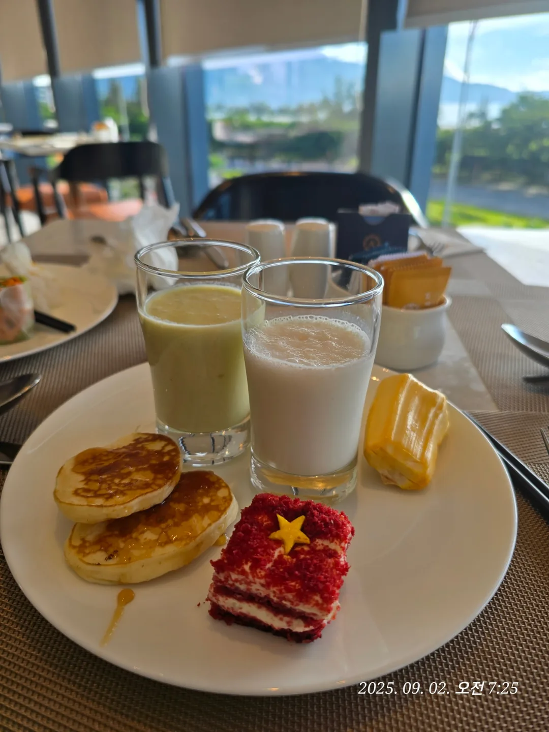 Review Đà Nẵng ✈️ Chén sạch bữa sáng ở khách sạn Da Nang Awaken 🥢