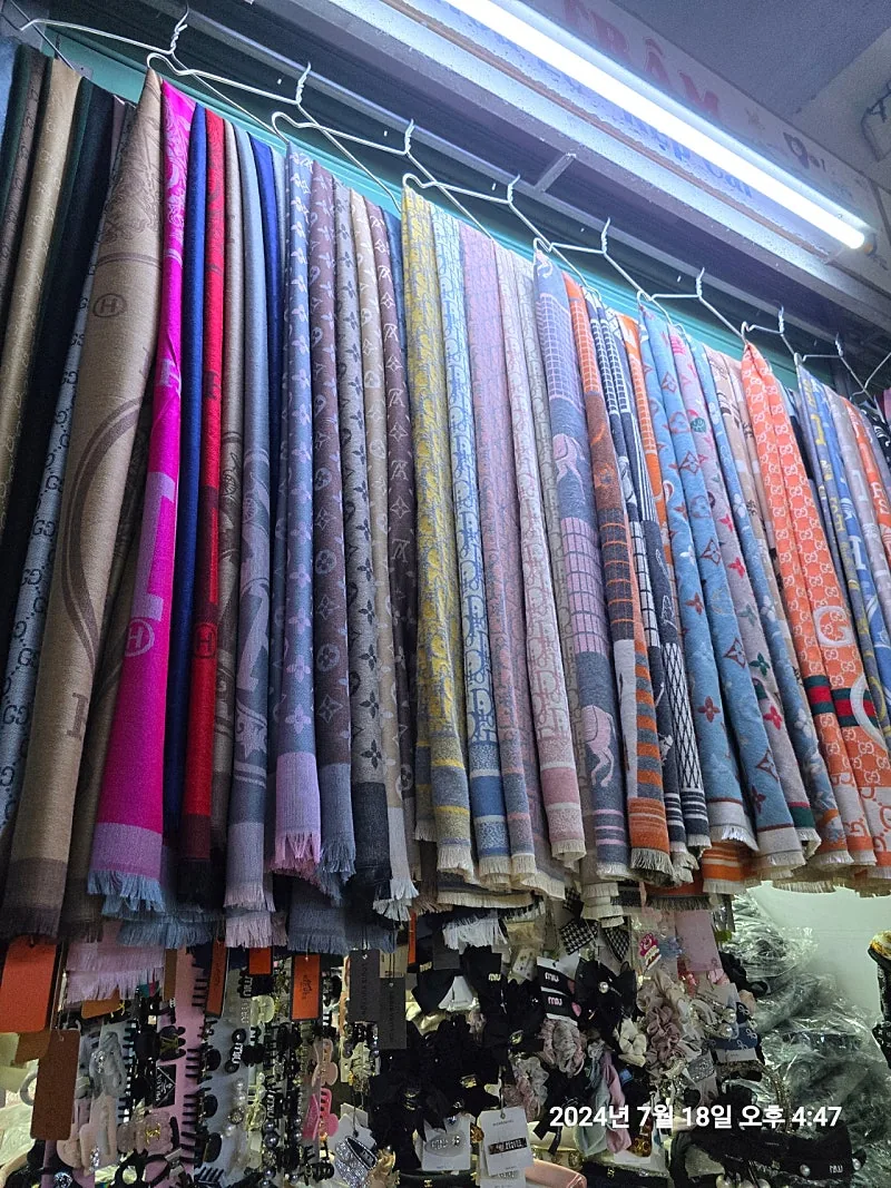 Review Đà Nẵng ✈️ Chuẩn bị đồ mùa đông tại chợ Hàn~