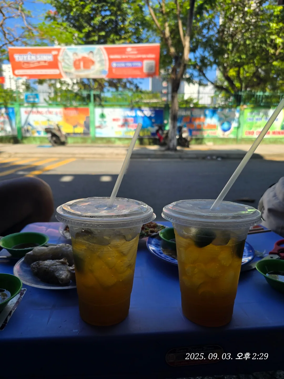 Cảm nhận chuyến đi Đà Nẵng ✈️ Bánh tráng kẹp A Ri