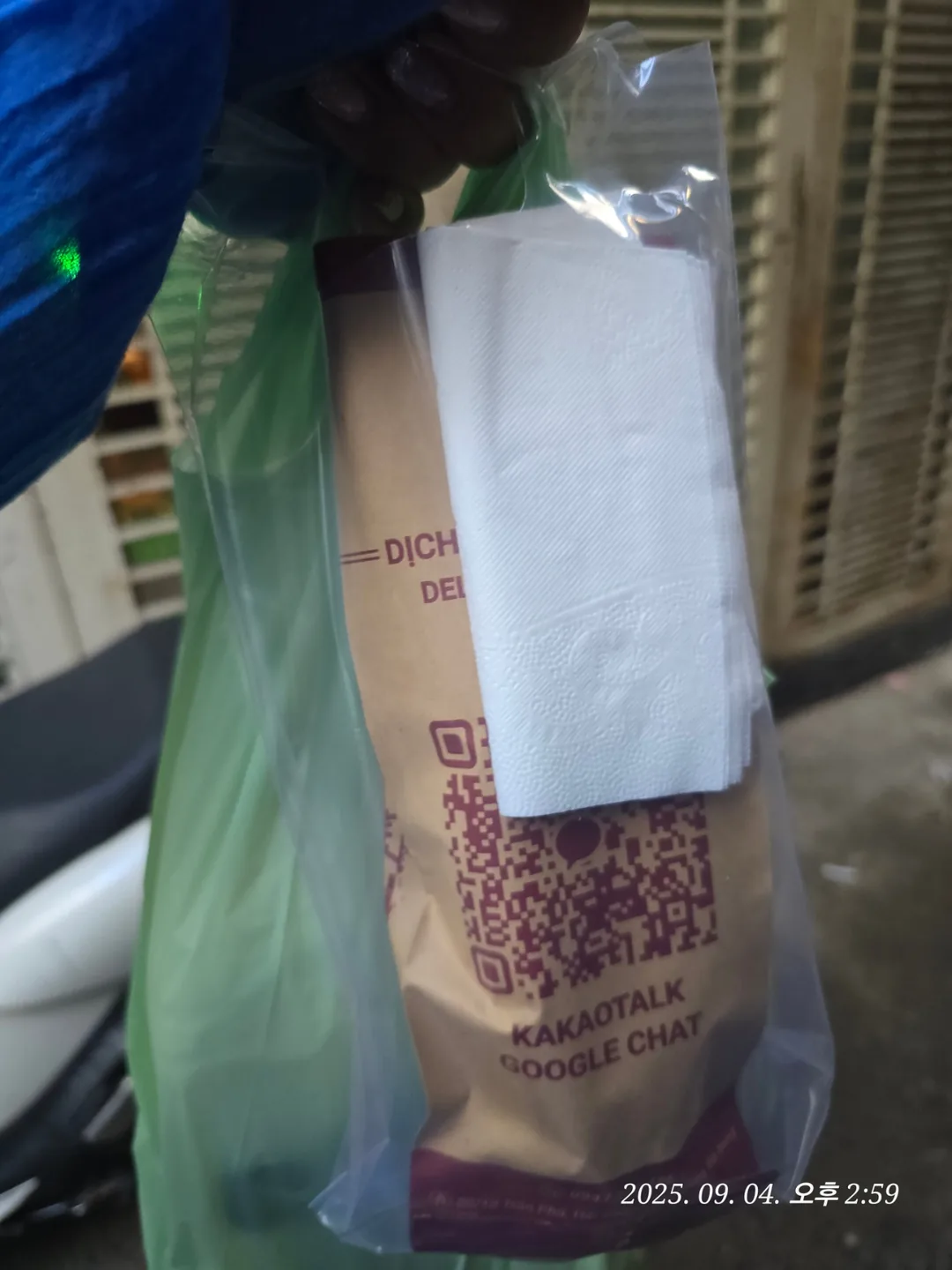 Review Đà Nẵng✈️ Mua bánh mì trứng & bánh mì không tại Bánh Mì Cô Tiên mang về!