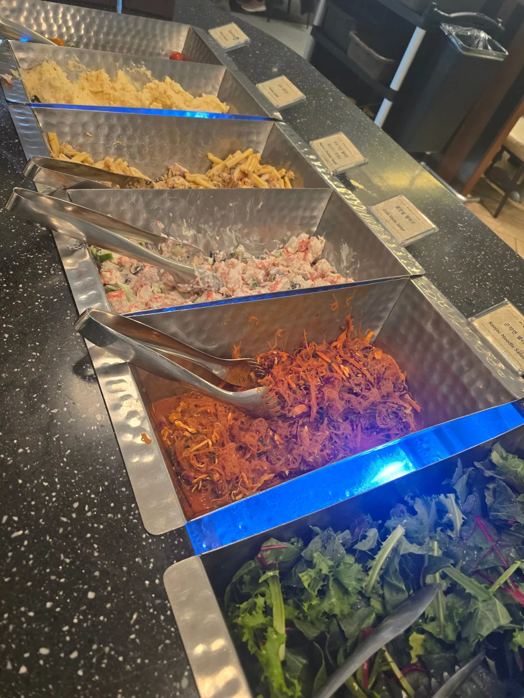 Review Đà Nẵng❣️ Khoảng thời gian nghỉ ngơi tại Martina Lounge sân bay Incheon😆