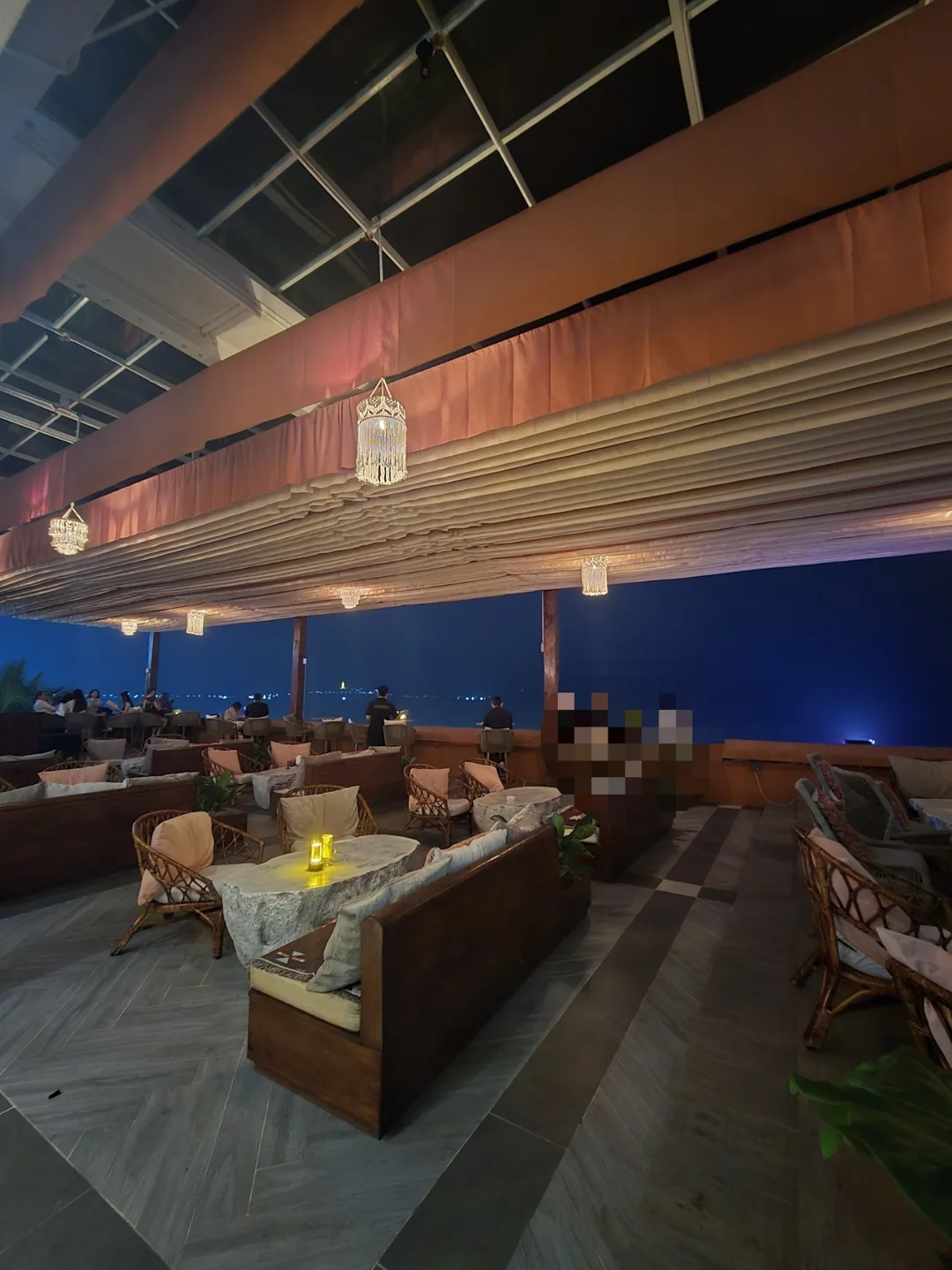 Review Đà Nẵng❣️The Roof - Đà Nẵng