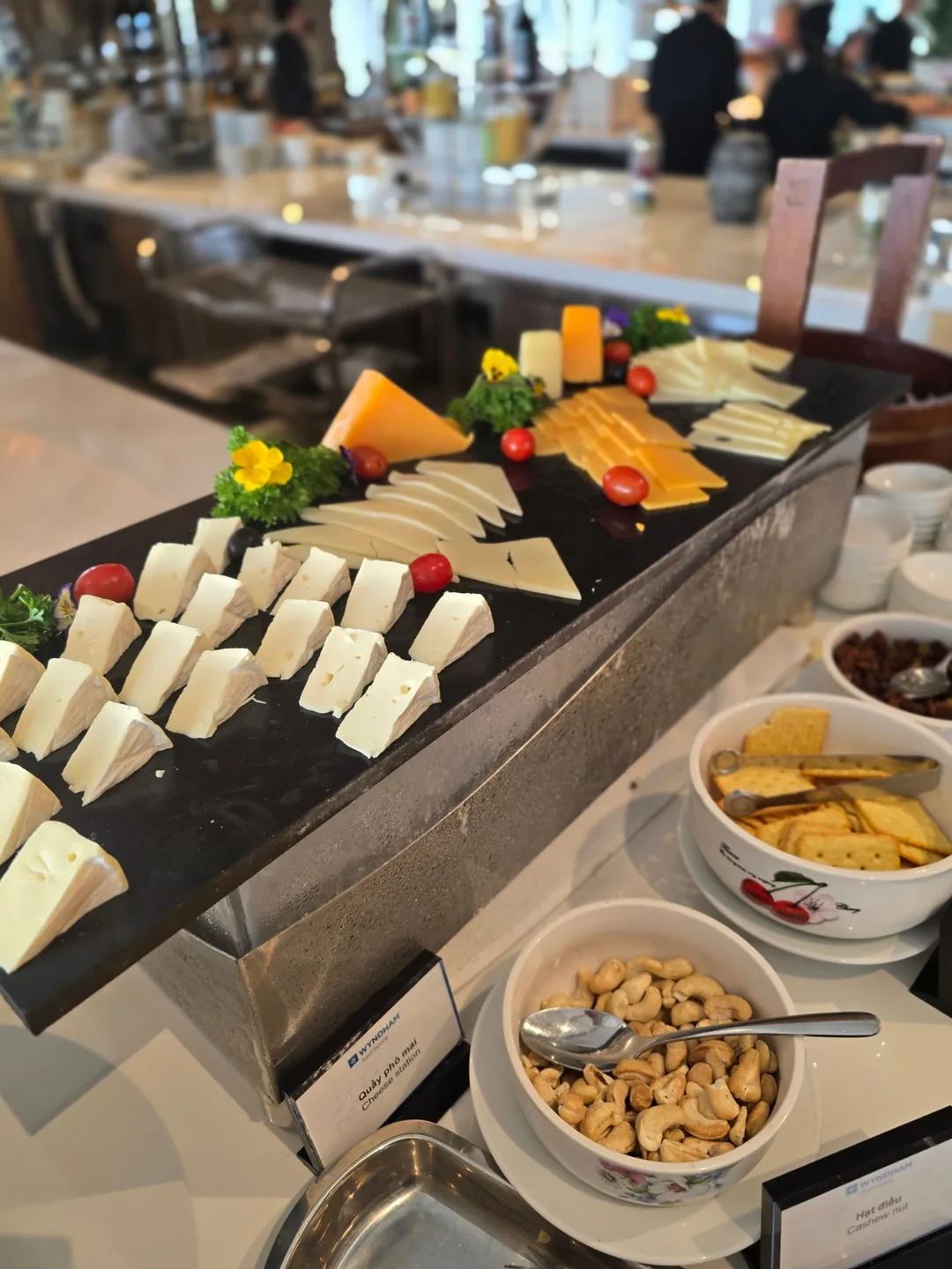Review Đà Nẵng❣️Khách sạn Wyndham Soleil Danang🍴Phần ăn sáng