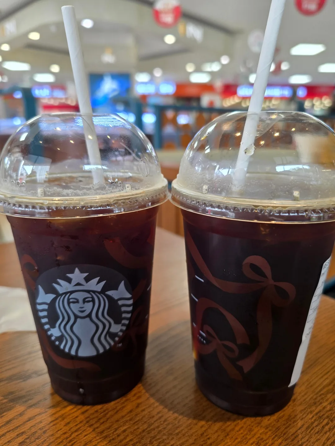 Review Đà Nẵng❣️ Nghỉ ngơi một chút ở Starbucks trong Lotte Mart Đà Nẵng~ Náo loạn Ep.2🤣