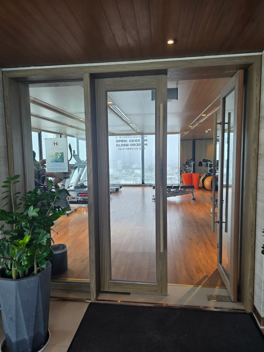 Review Đà Nẵng❣️Tiện ích khách sạn Radisson (hồ bơi & phòng GYM)