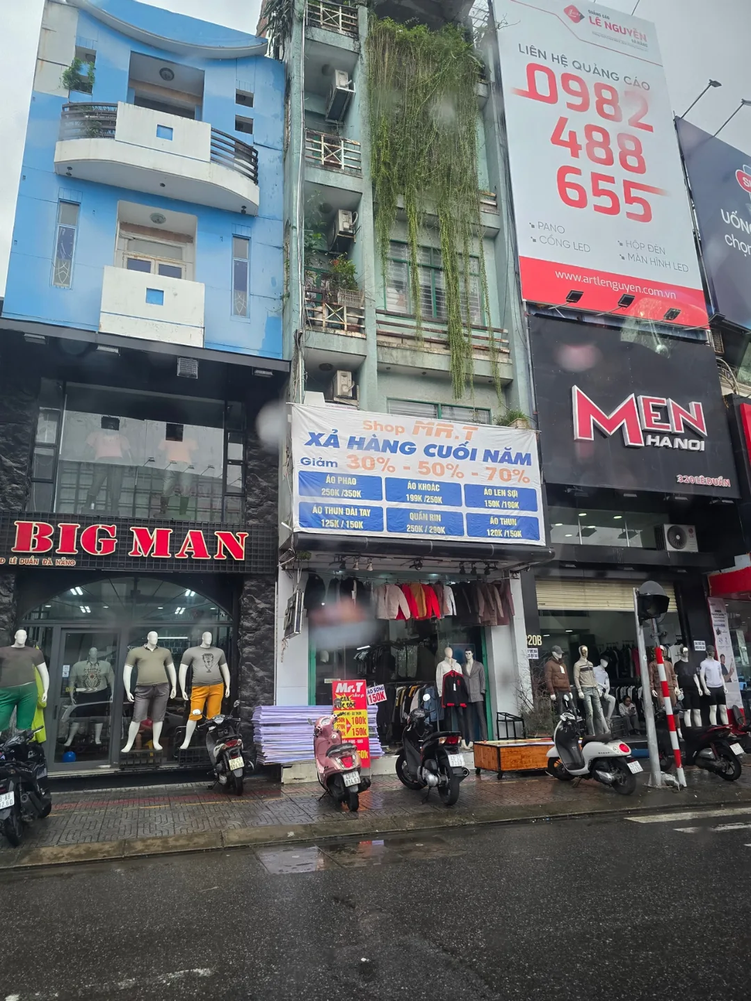 Review Đà Nẵng❣️Phát hiện cửa hàng quần áo thực tế khi di chuyển trong thành phố Đà Nẵng!!🤣