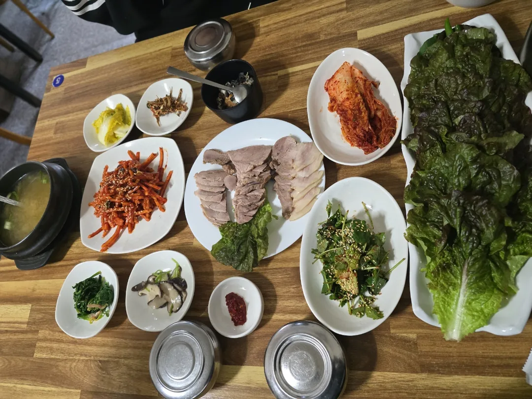 ❣️(du lịch) Cơm cuốn rau Sansu Gwangju 🥬