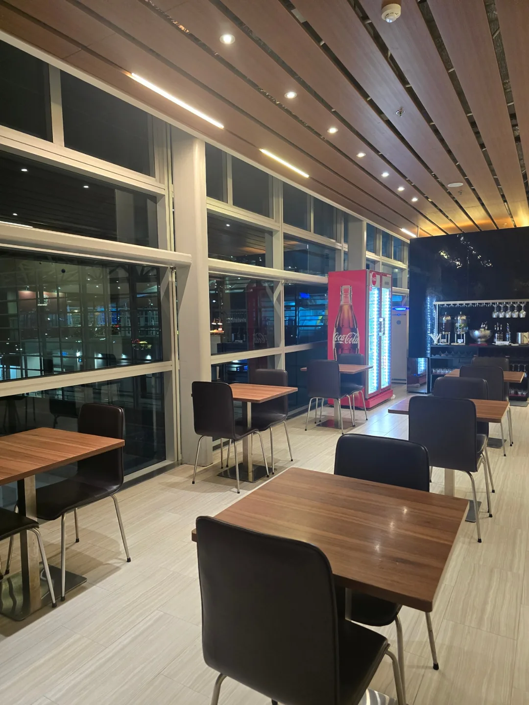 Review Đà Nẵng❣️Nghỉ ngơi một chút ở phòng chờ Orchid Lounge sân bay Đà Nẵng~