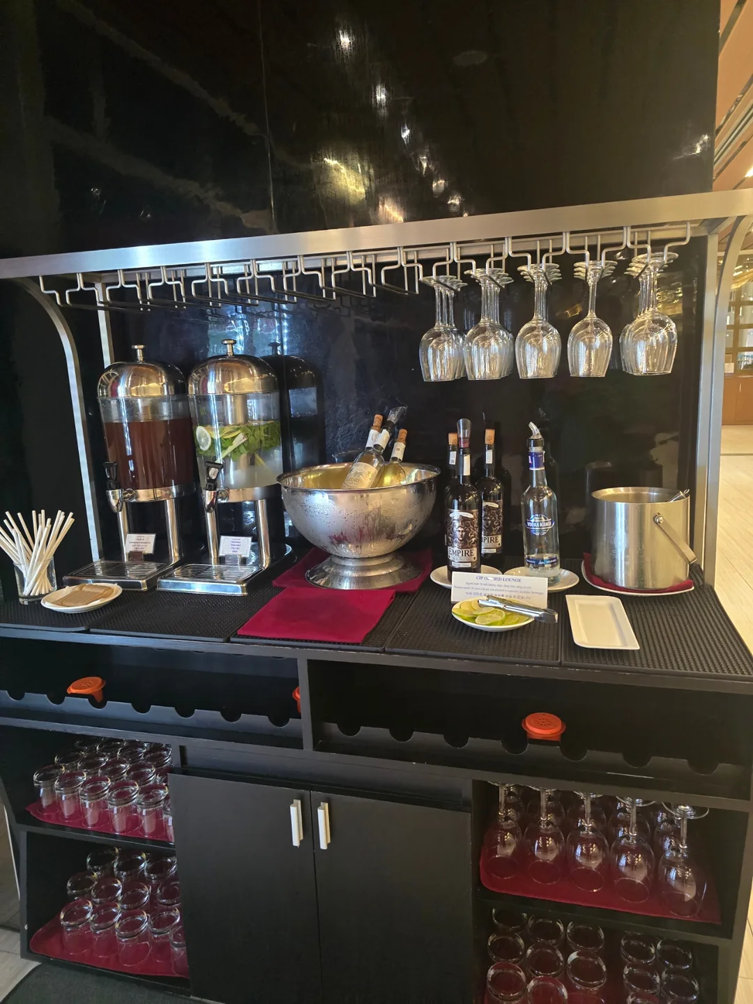 Review Đà Nẵng❣️Nghỉ ngơi một chút ở phòng chờ Orchid Lounge sân bay Đà Nẵng~