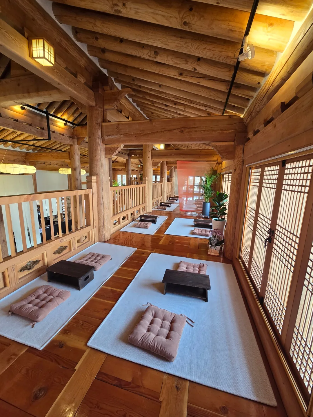 ❣️ (Du lịch) Quán cà phê hanok truyền thống Namwon "Mongchunwon
