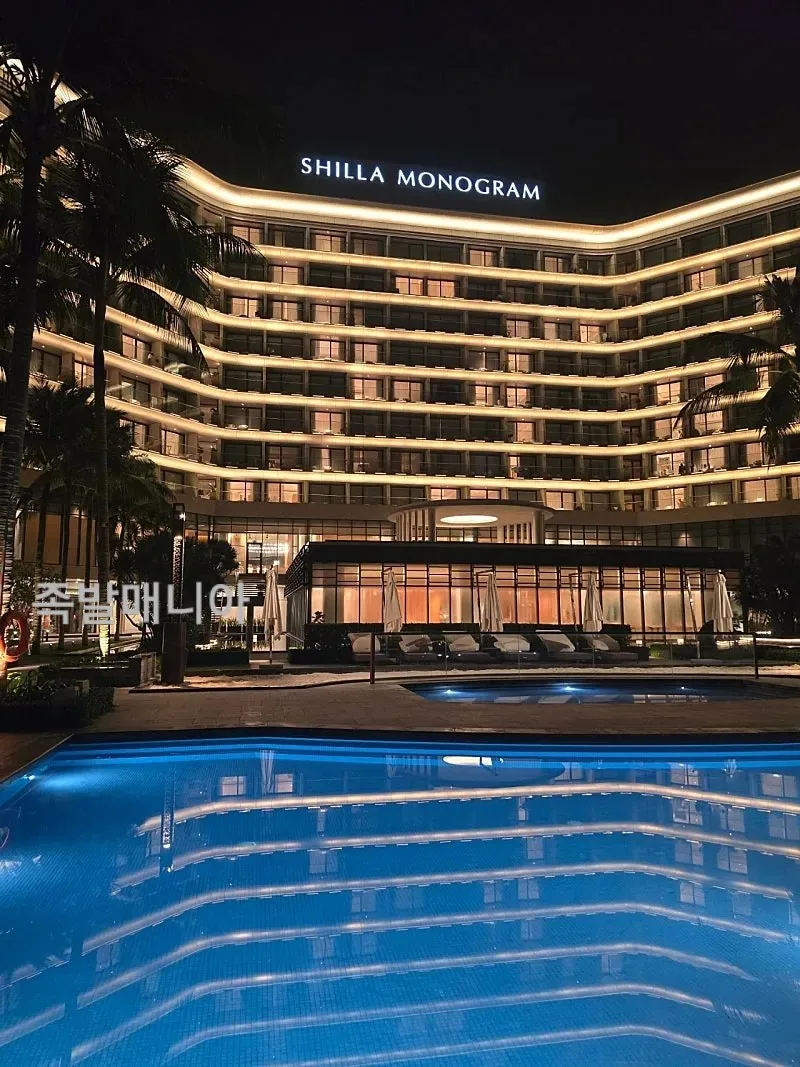 Tip sử dụng hồ bơi tại Shilla Monogram Đà Nẵng 🏊