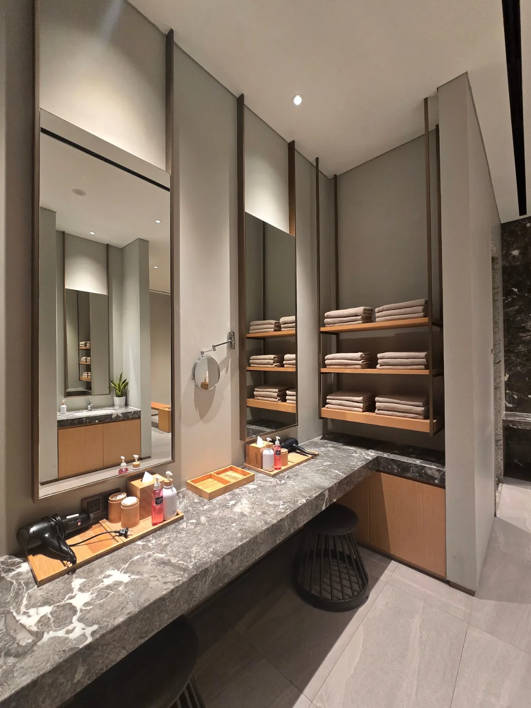 Shilla Monogram Đà Nẵng - Tiện ích 1 — Vườn trị liệu & Sauna ♨️
