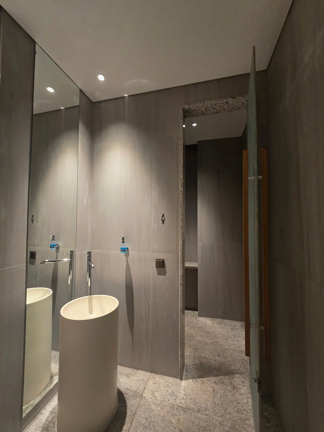 Shilla Monogram Đà Nẵng - Tiện ích 1 — Vườn trị liệu & Sauna ♨️