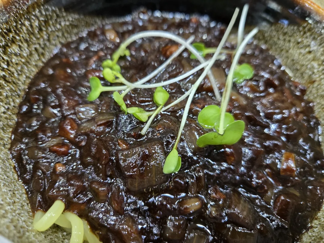 🇻🇳 Vào lúc này...