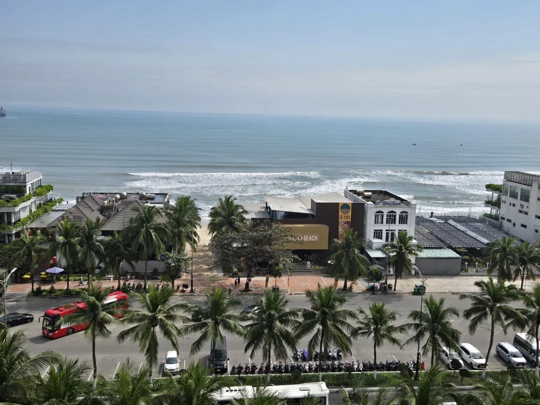 🇻🇳 Bãi biển Mỹ Khê vào lúc này