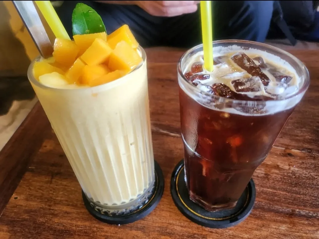 Quán cà phê liên kết "Wootique Cafe