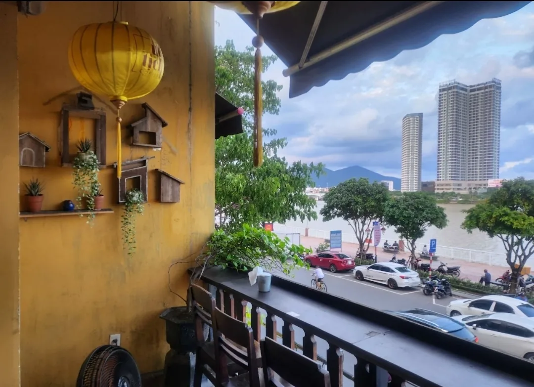 Quán cà phê liên kết "Wootique Cafe