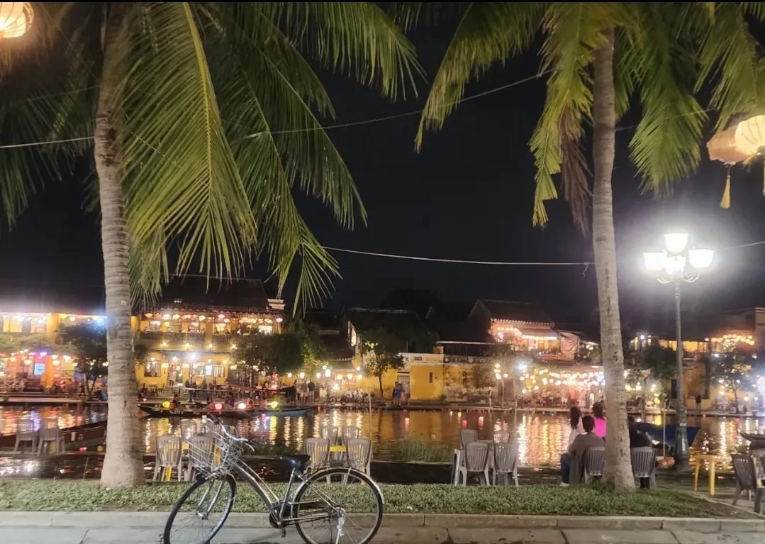 🇻🇳✍️ Review chuyến đi thứ 8 phần 18. Mua sắm ở chợ đêm Hội An