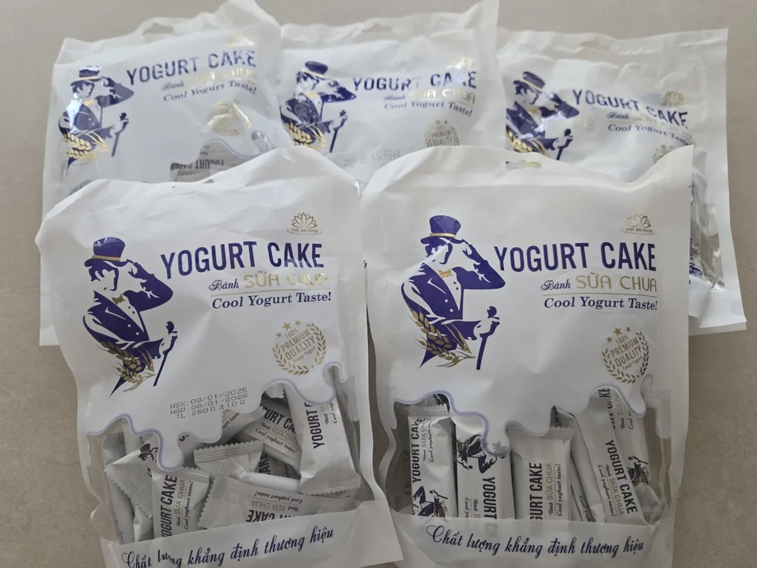 🇻🇳✍️ Review chuyến đi thứ 8 phần 22. Tiệm bánh Books~mua bánh yogurt cake