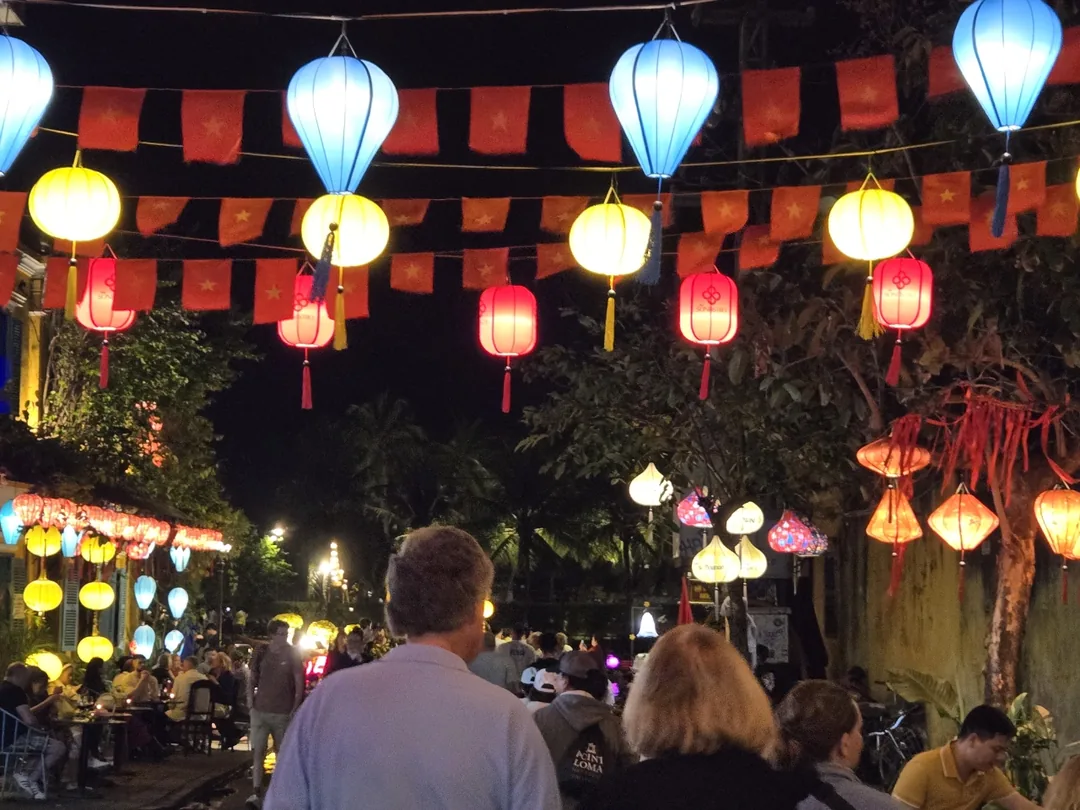 🇻🇳✍️ Nhật ký du lịch lần 8 - Phần 25. Cảnh đêm phố cổ Hội An