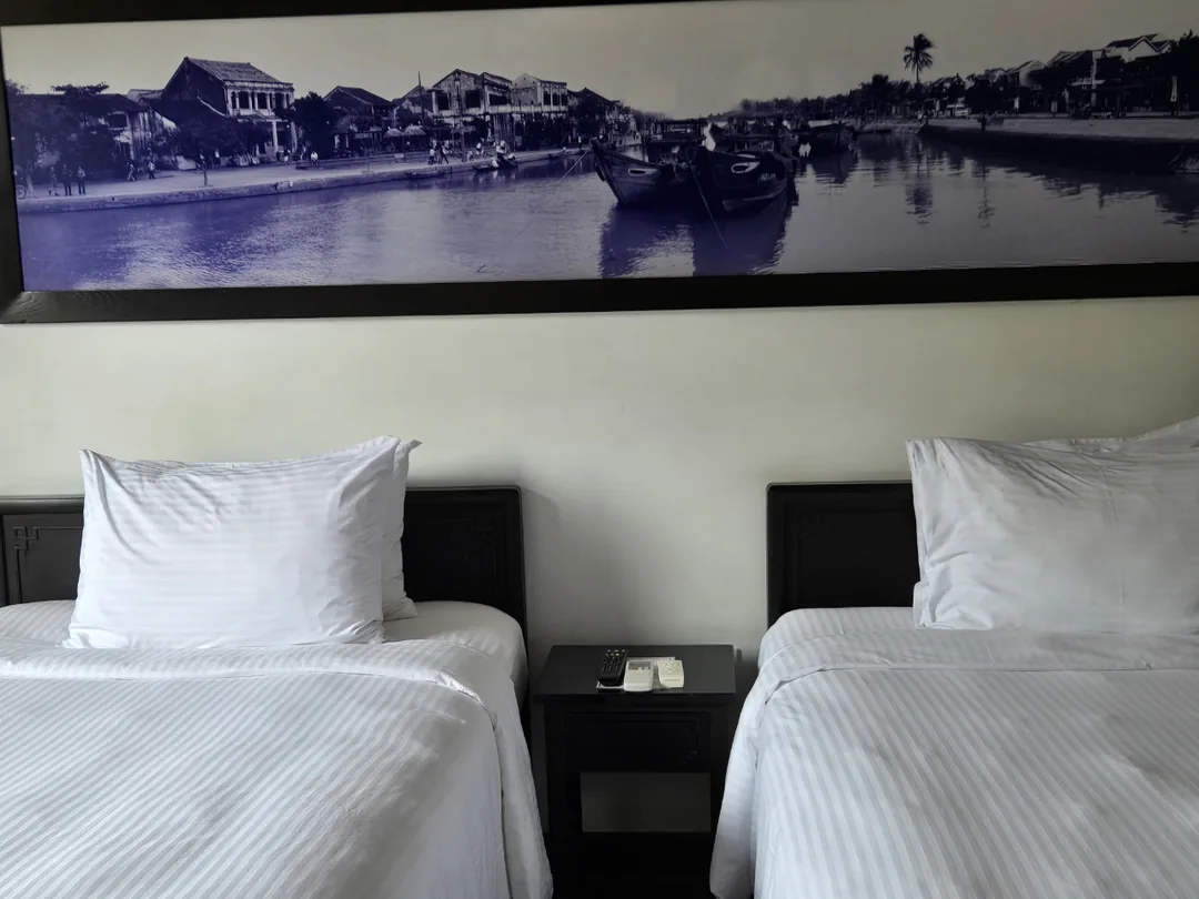 🇻🇳✍️ Phòng 8 review 28. Đổi sang Historic Room
