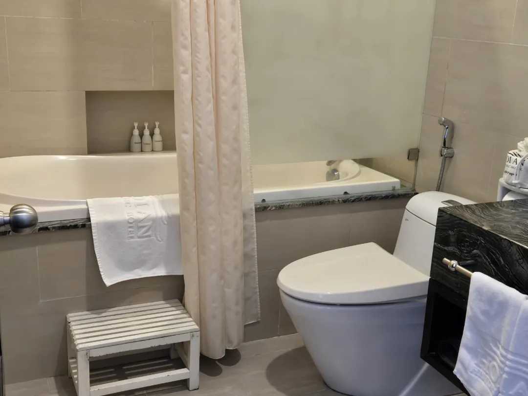 🇻🇳✍️ Phòng 8 review 28. Đổi sang Historic Room