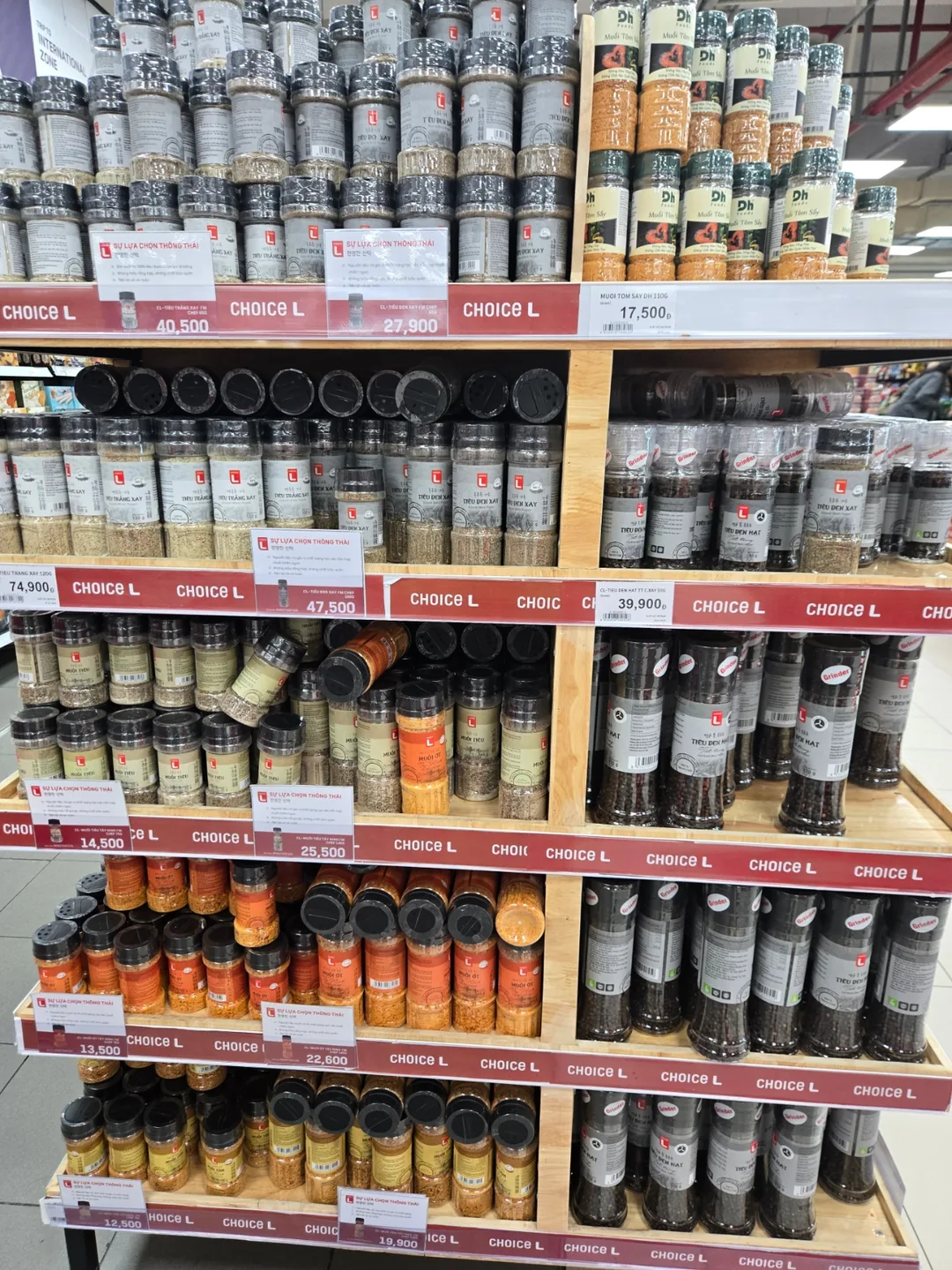 🇻🇳✍️ Phòng 8 review 44. Mua sắm tại tầng 4 Lotte Mart