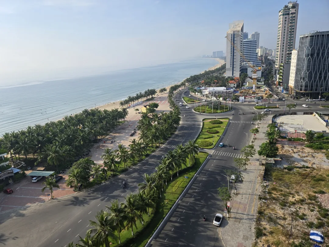 🇻🇳 View bãi biển Mỹ Khê sáng nay