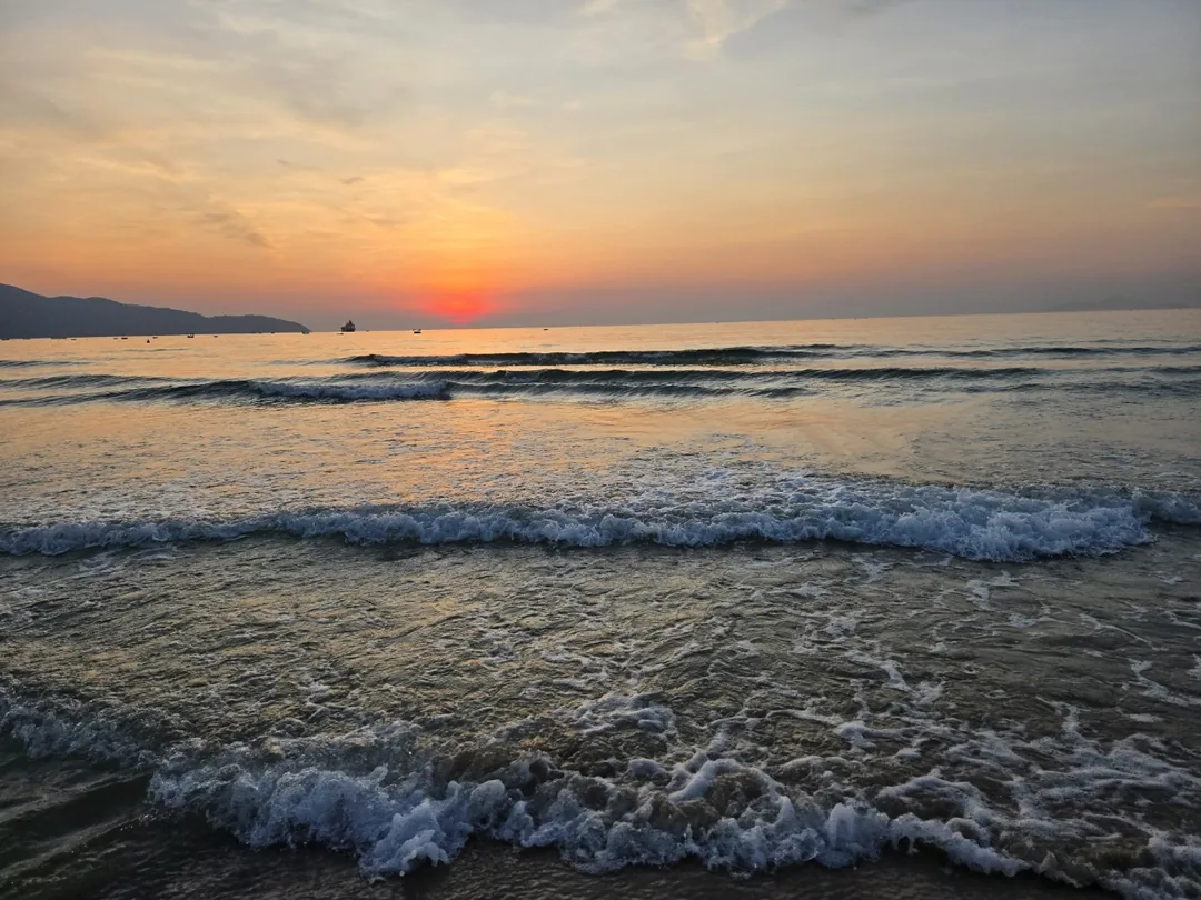 🇻🇳 Bãi biển Mỹ Khê vào giờ này