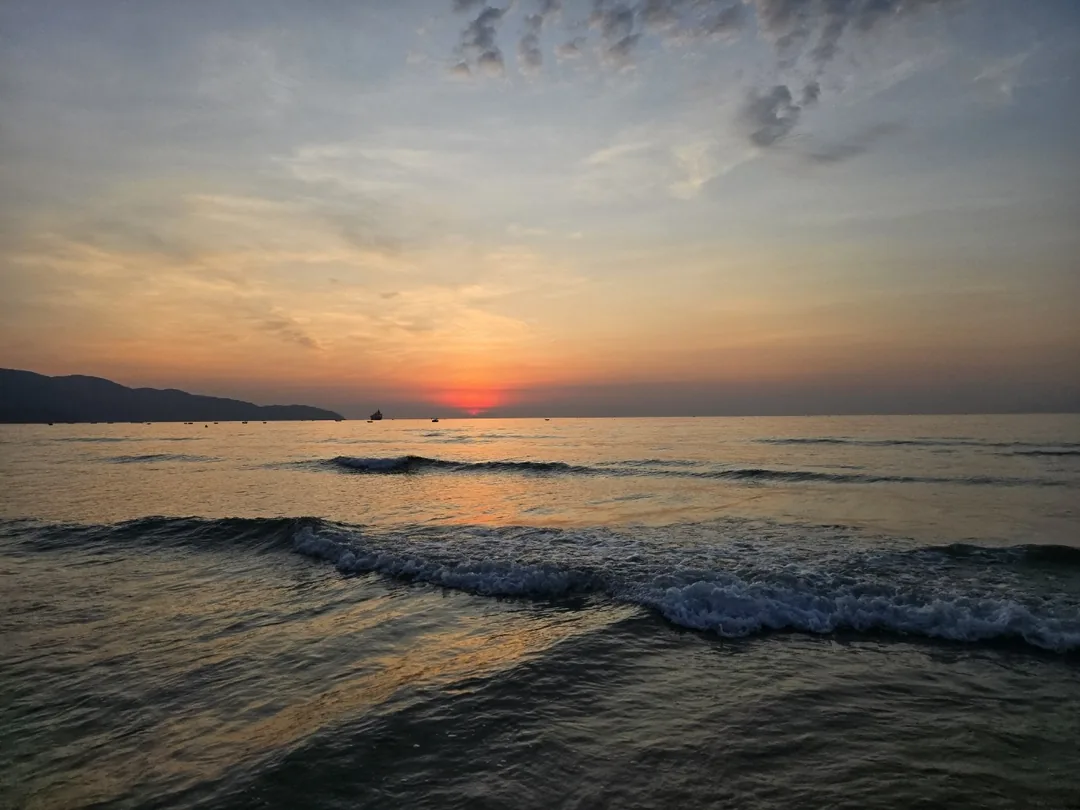 🇻🇳 Bãi biển Mỹ Khê vào giờ này