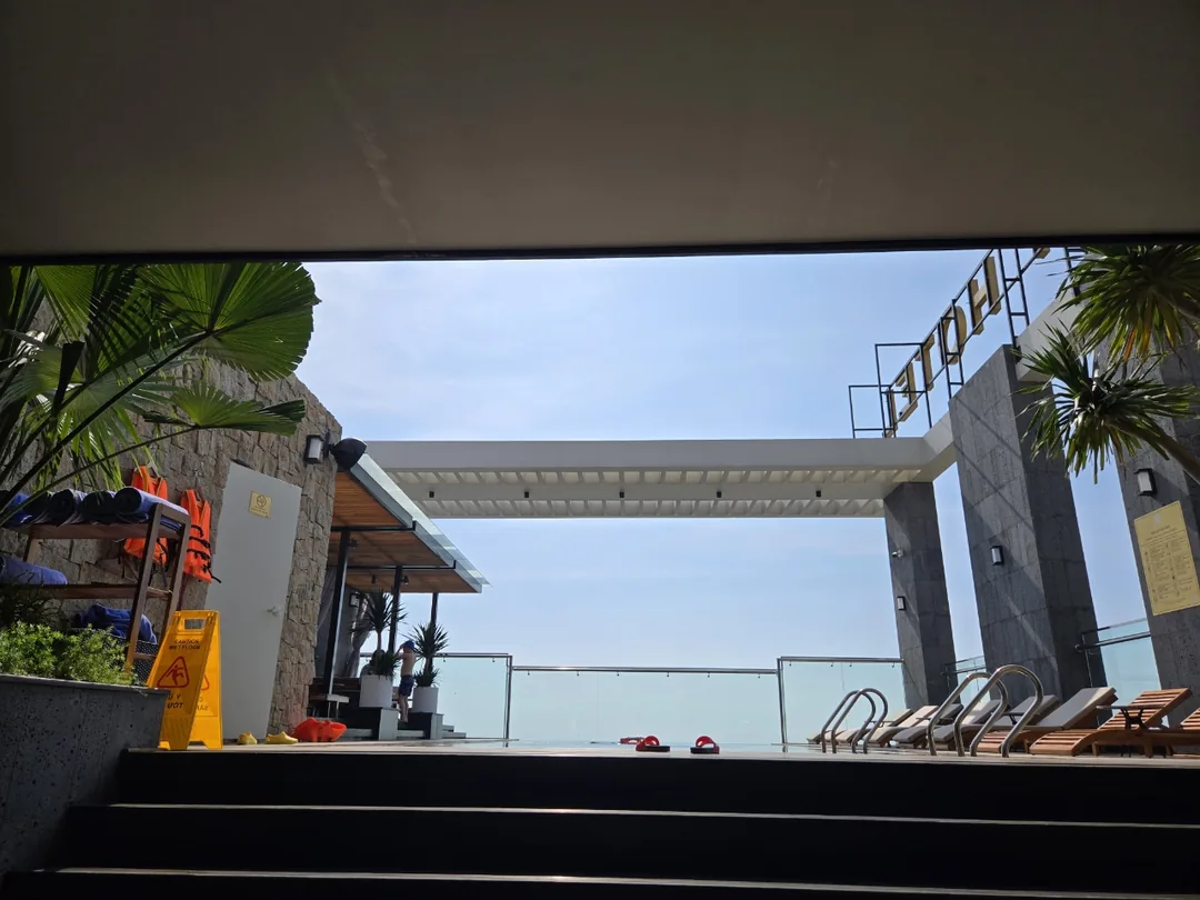 🇻🇳 Khách sạn Phú Long Luxury 1