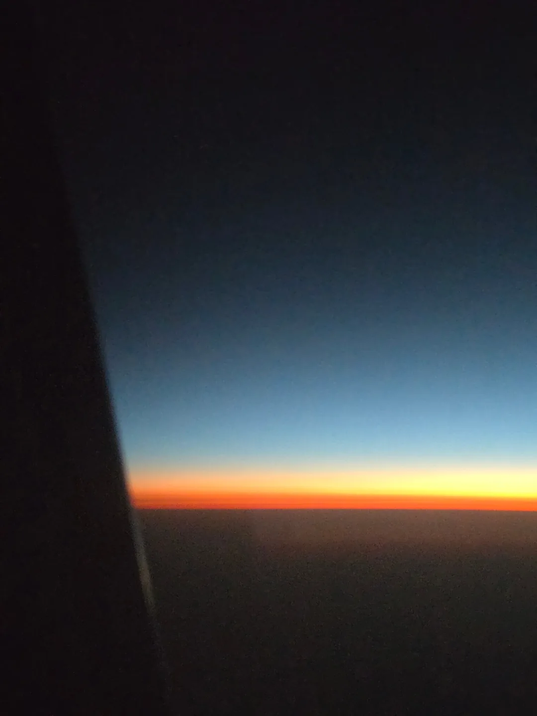 🛩 Trở về nhà sáng sớm