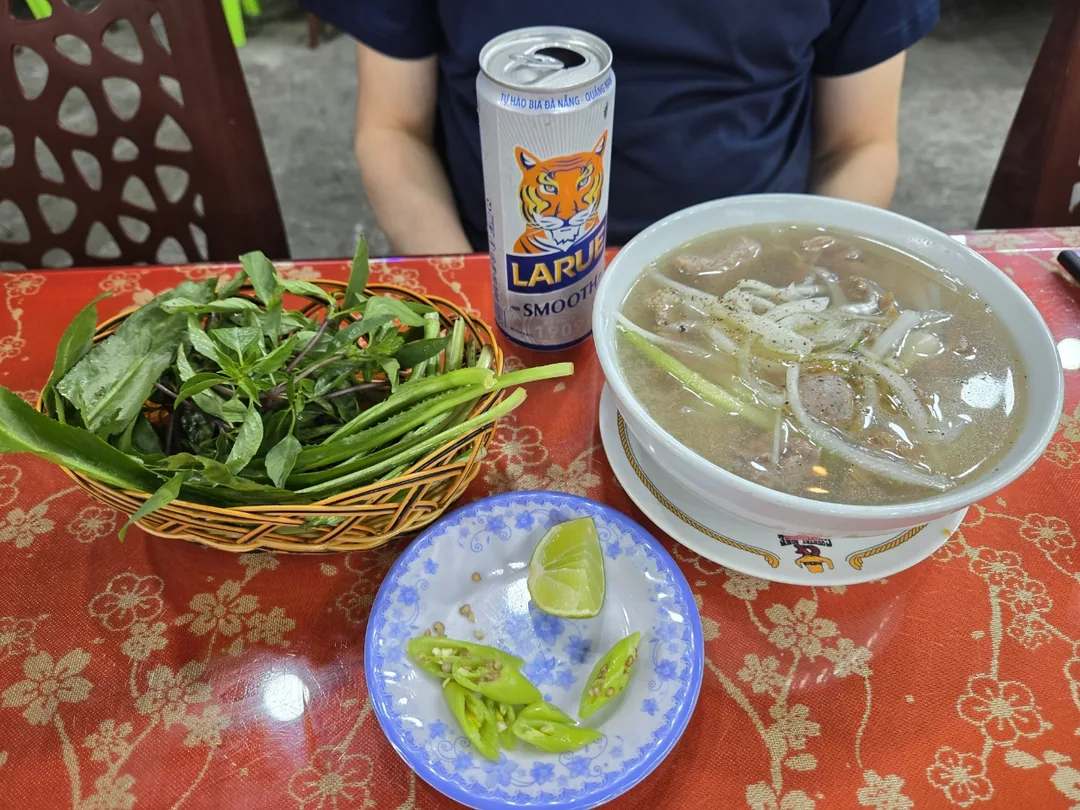 🇻🇳 (Bài review lần thứ 9) Cơm niêu Hồng Phúc Biển - nhà hàng Việt Nam
