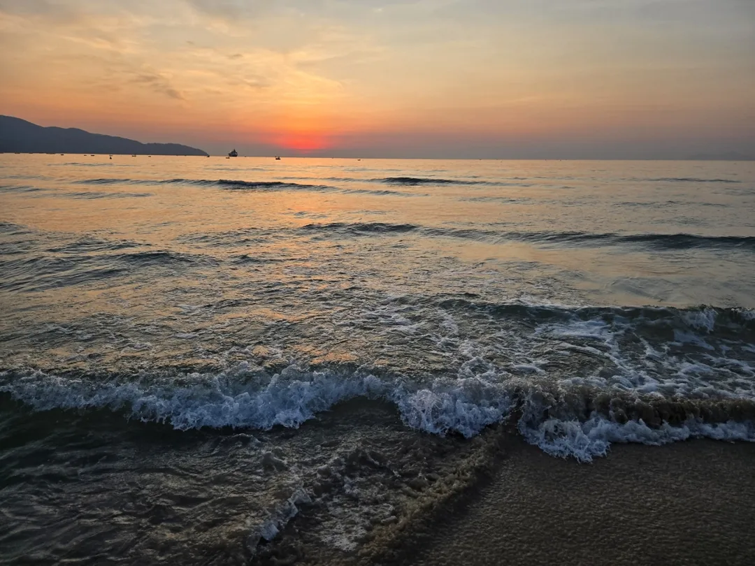🇻🇳 (Đánh giá phòng 9) Bình minh trên bãi biển Mỹ Khê