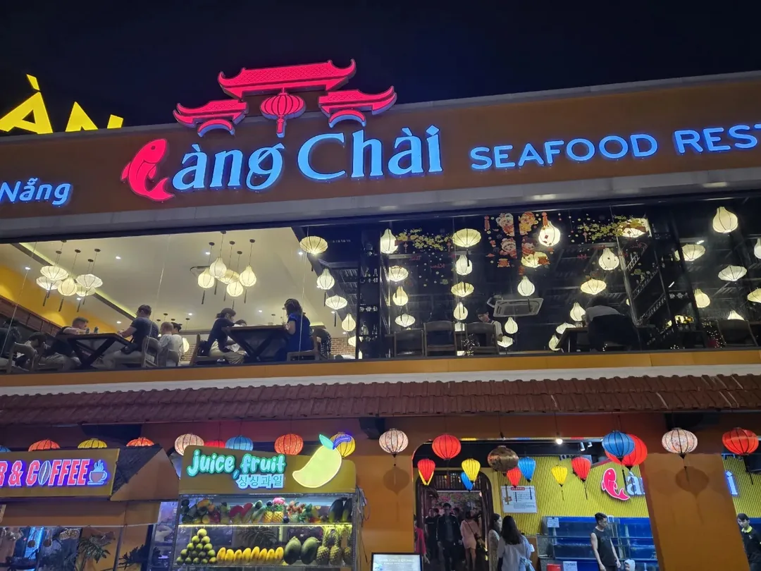 🇻🇳 (Đánh giá quán thứ 8) Nhà hàng hải sản Làng Chài