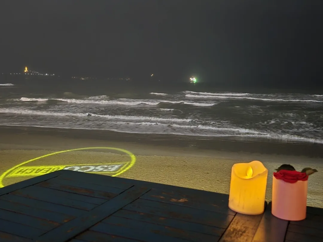 🇻🇳 (Đánh giá điểm thứ 8) Màn trình diễn lửa tại Esco Beach BAR