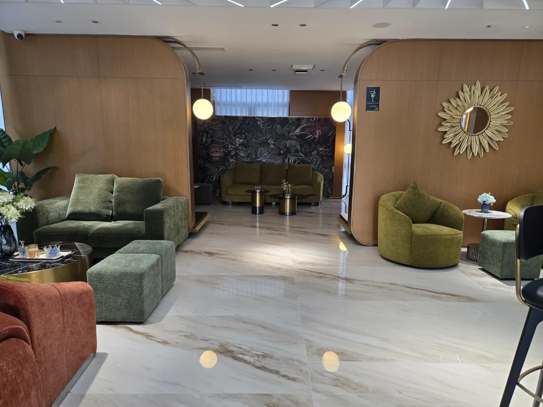 🇻🇳 (Review phòng số 9) Sau khi check-out ở Phúc Long, xuất phát bằng xe thuê thứ hai nhờ ưu đãi VIP~~~