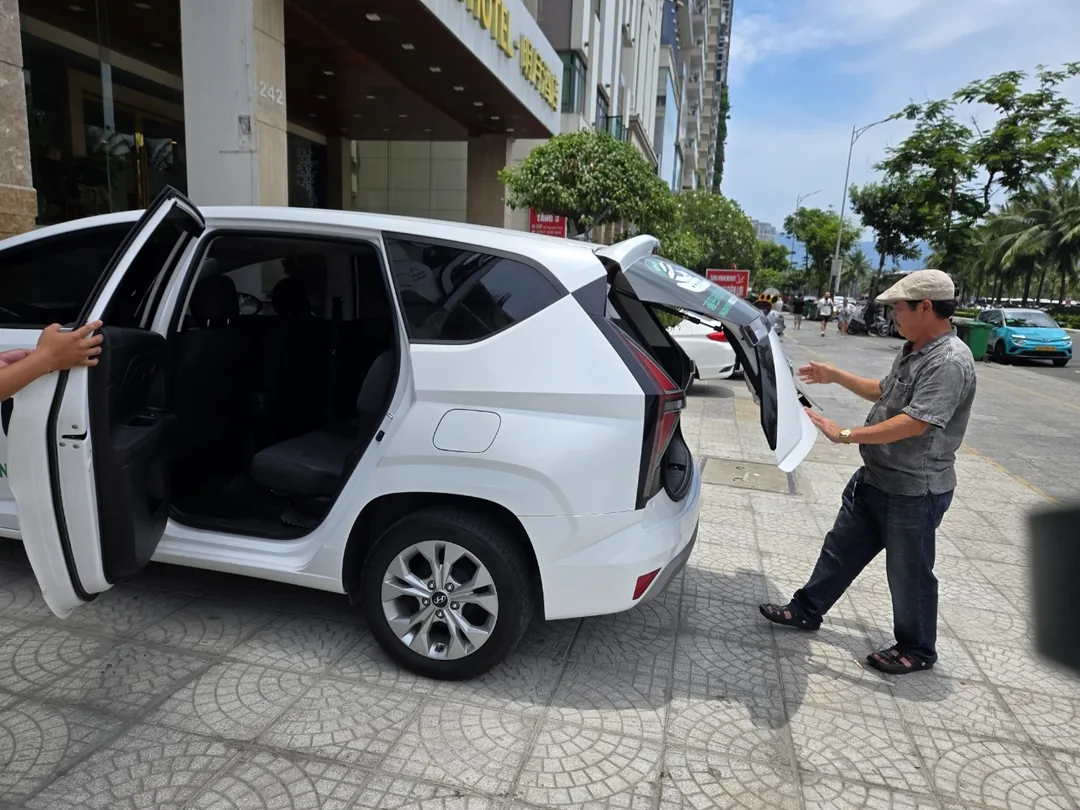 🇻🇳 (Review phòng số 9) Sau khi check-out ở Phúc Long, xuất phát bằng xe thuê thứ hai nhờ ưu đãi VIP~~~