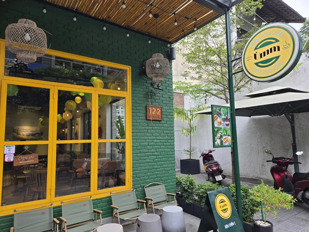 🇻🇳 (Đánh giá phòng 9) Hmm Bánh Mì chi nhánh 2