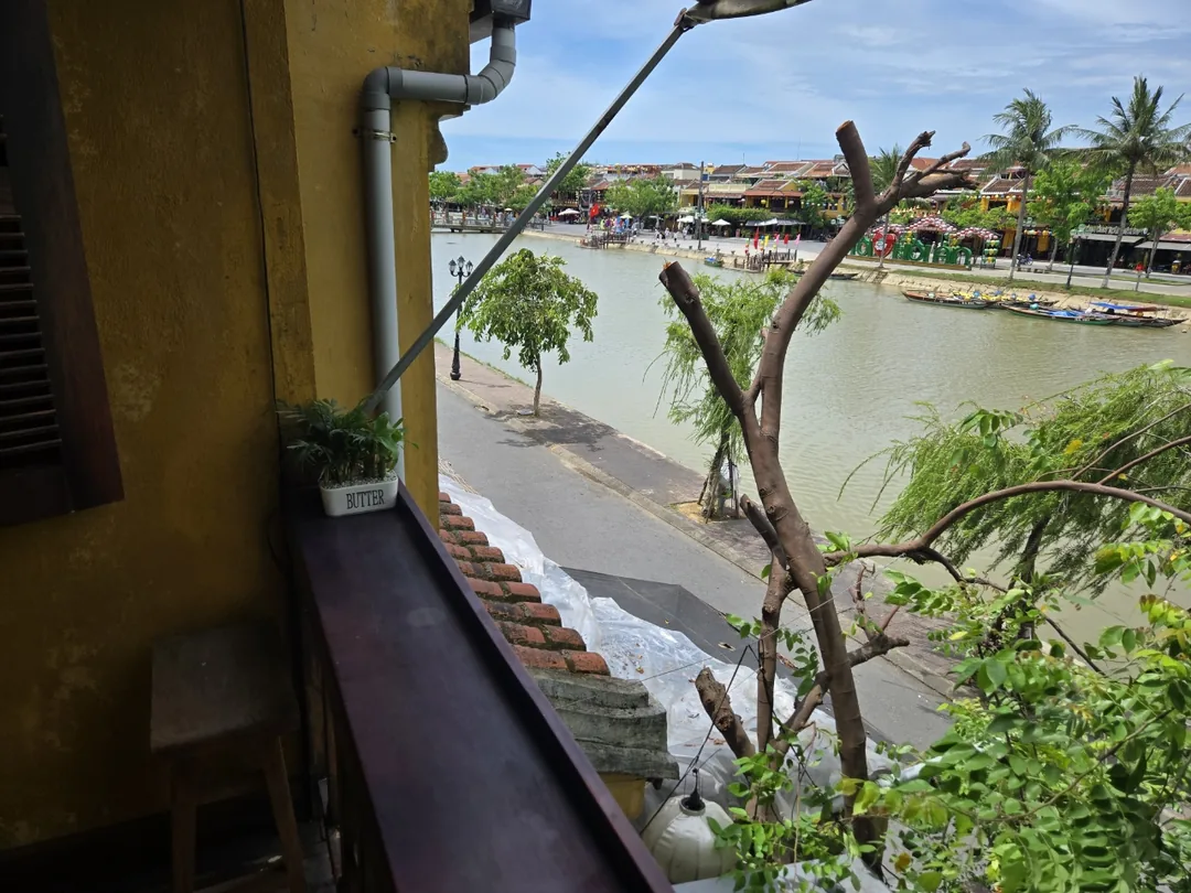 🇻🇳 Quán cà phê bên sông Thu Bồn ở Hội An