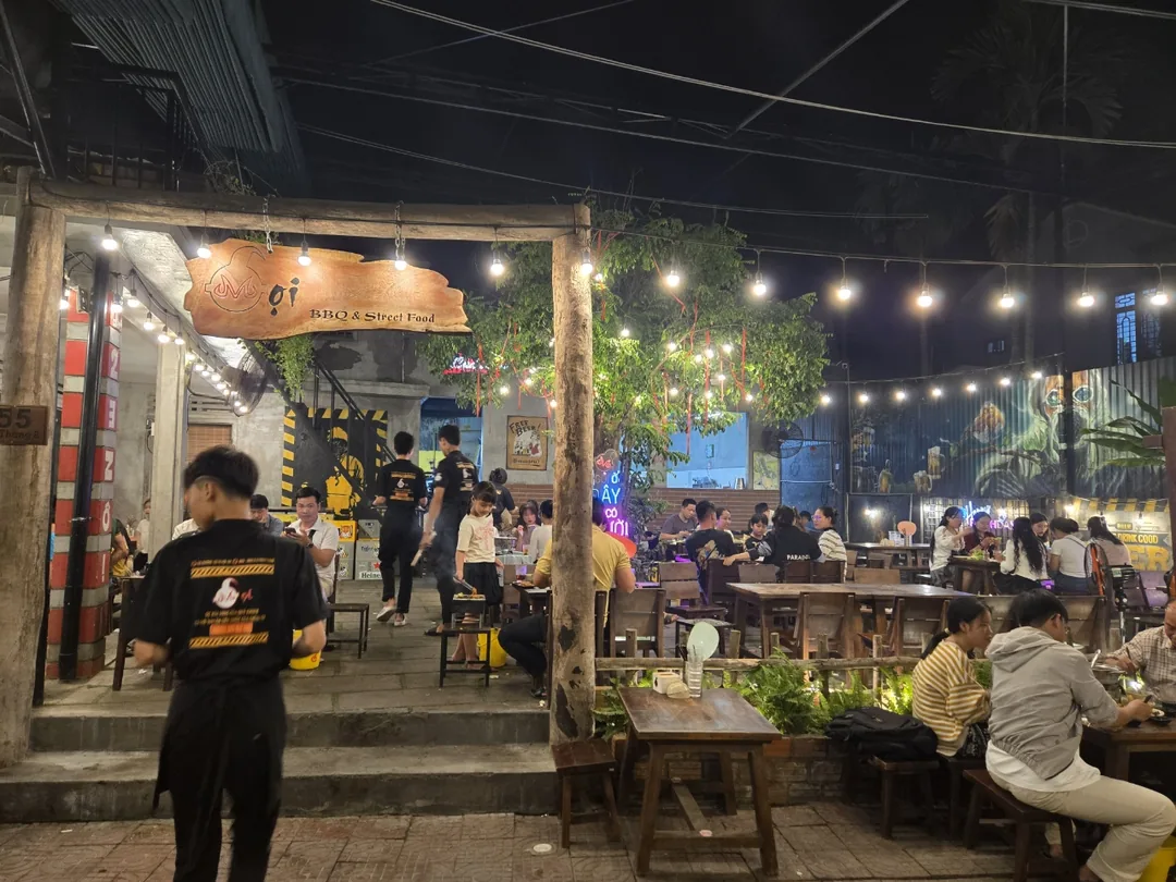 (Du lịch 4) Mọi - Lẩu & Nướng (BBQ & Hot Pot)