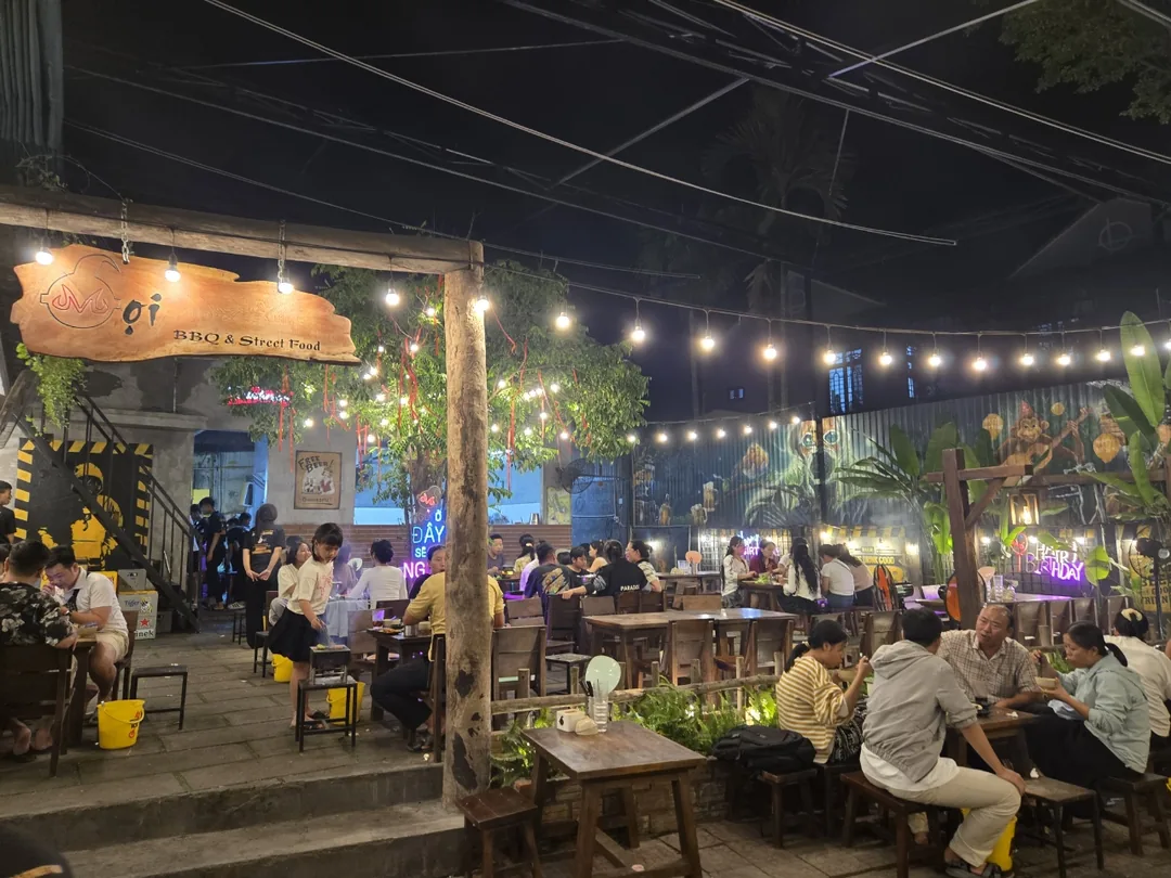 (Du lịch 4) Mọi - Lẩu & Nướng (BBQ & Hot Pot)