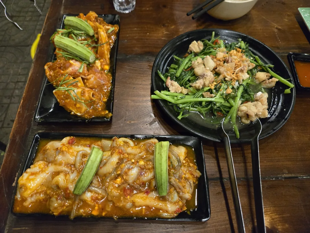 (Du lịch 4) Mọi - Lẩu & Nướng (BBQ & Hot Pot)