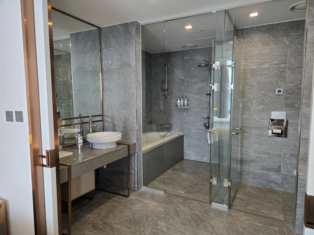 (Chuyến đi 2) 🏨 Khách sạn Marina Bay Seoul