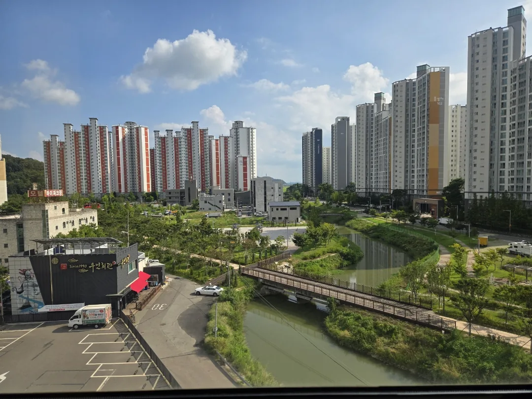 (Chuyến đi 4) 🏨 Khách sạn Top Cloud