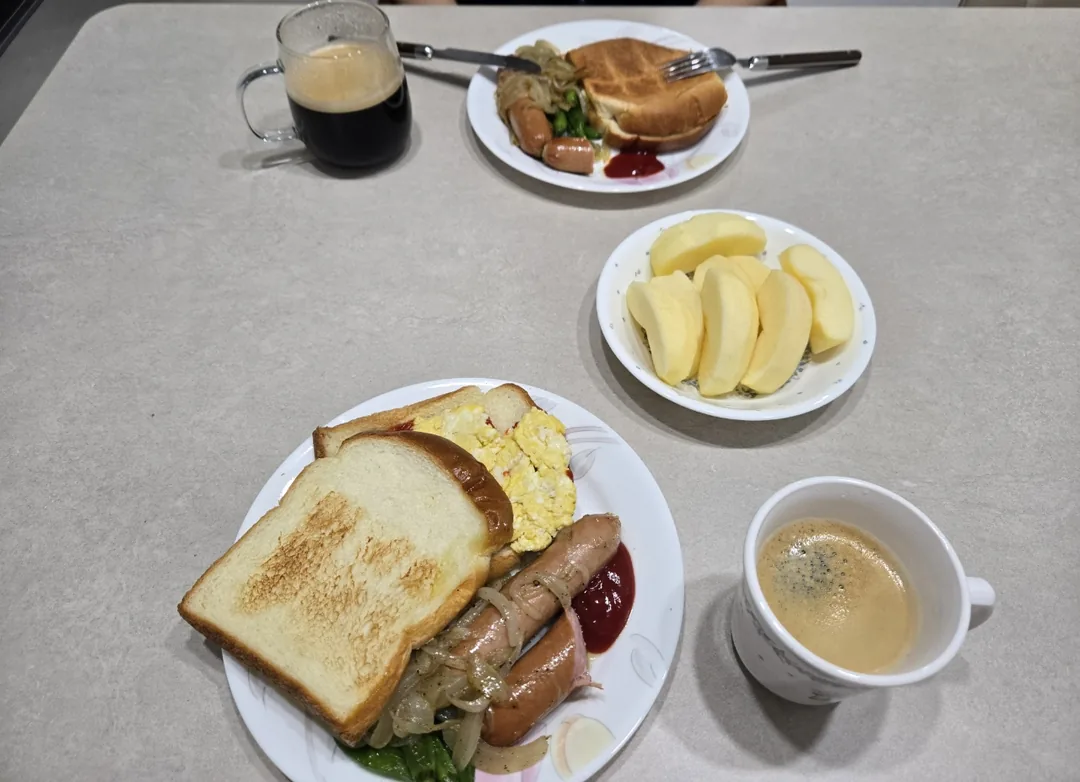 🍽☕️ Bữa sáng ông xã chuẩn bị nè hihi