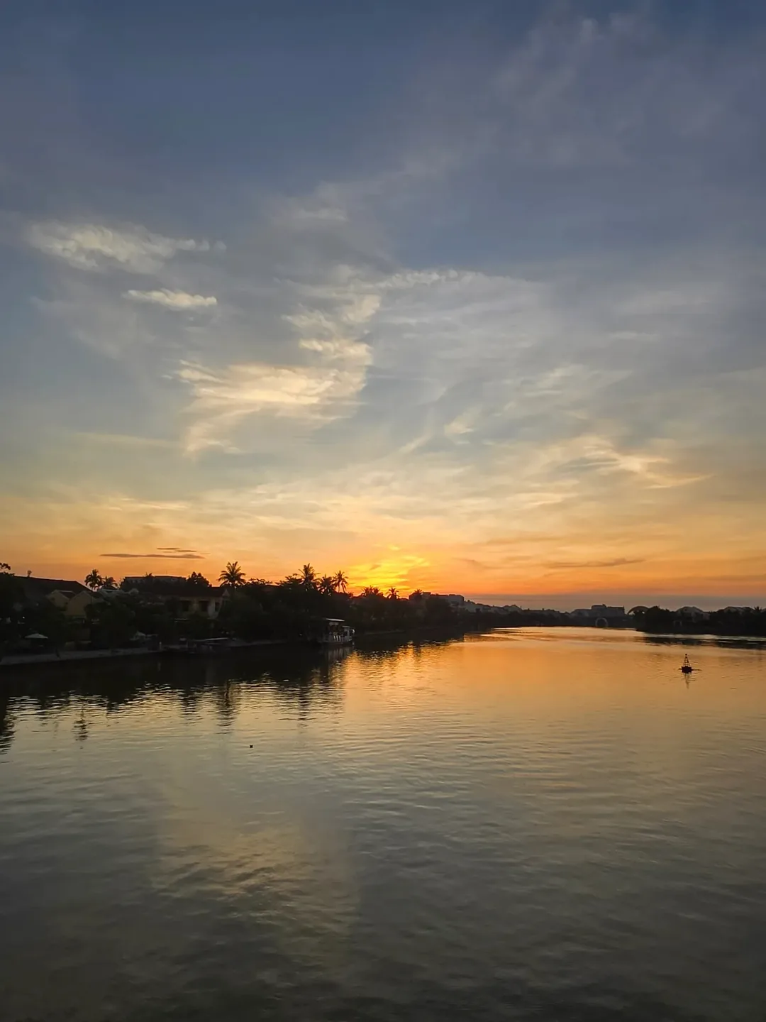 🌅 Đây là bình minh mà tôi đã đón tại Hội An