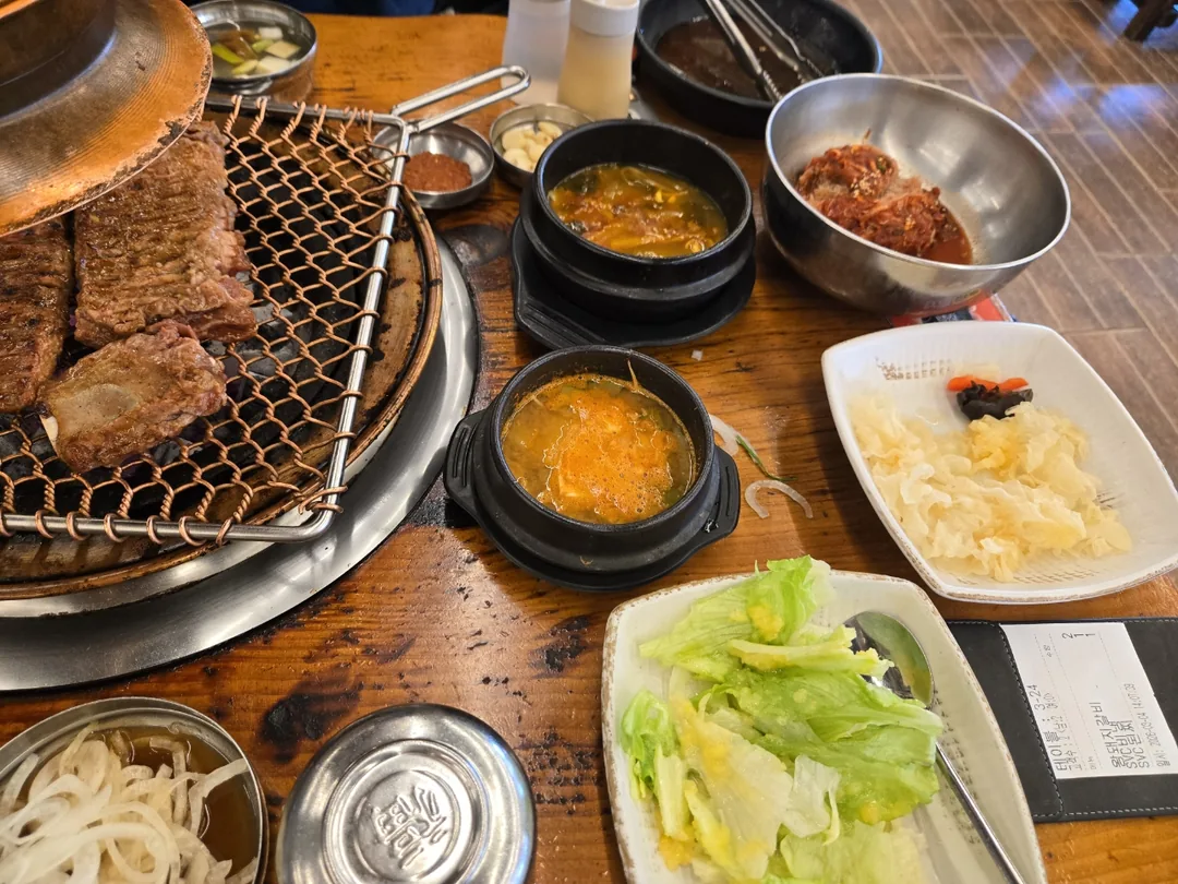(Du lịch 1) Hanchon Seolleongtang & Galbi